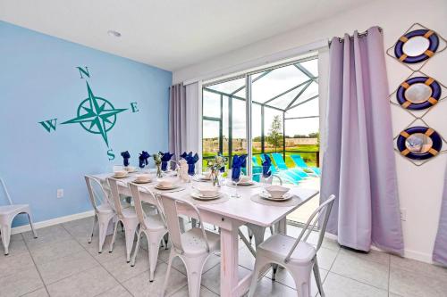8BR Home - Family Luxury Resort - Private Pool, Theatre and Games!