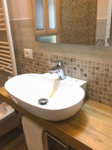  BAIA BLU APARTMENTS in Muggiano