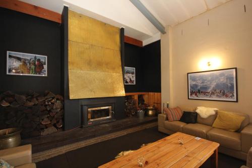 Lakeside Falls Creek in Falls Creek