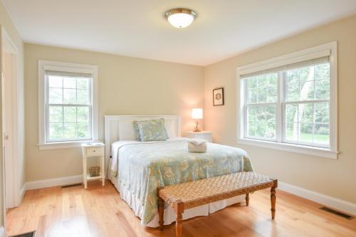 728 1 Mile to Nantucket Sound Beach Beautifully Updated Great Outdoor Space Central Air - image 9