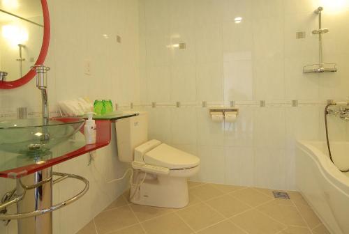 room detail thumbnail 2