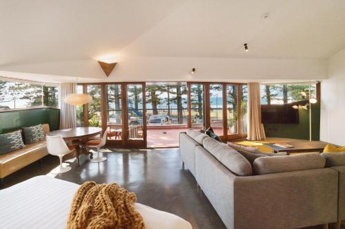 Beach Hotel Resort in Byron Bay