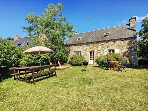 Maison Morgat, 4 pièces, 5 personnes - FR-1-370-62 gîte à louer Kergolézec