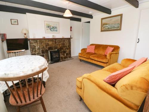 Rosewall Cottage - image 4