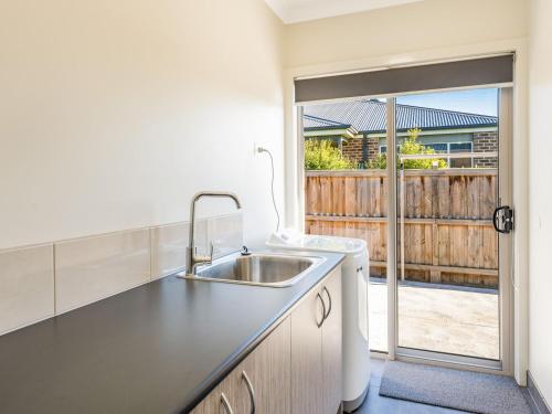 Holiday Home image 6