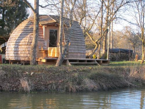 Gîte Chennegy, 1 pièce, 2 personnes - FR-1-543-139 gîte à louer La Perrière