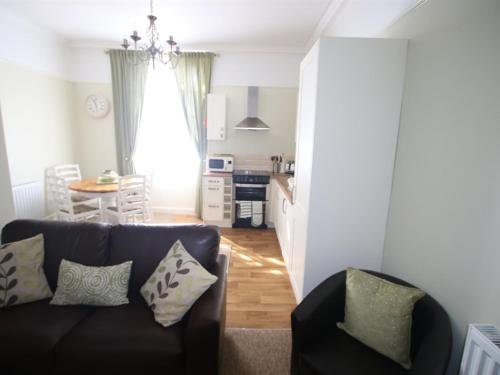 Spring Garden Apartments - image 2