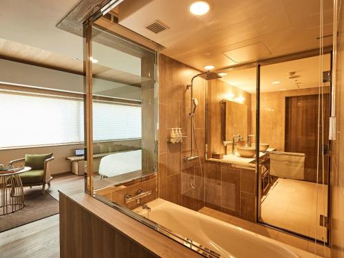 room detail thumbnail 1