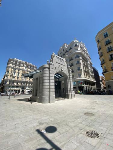 Hostal MH Fuencarral - image 11