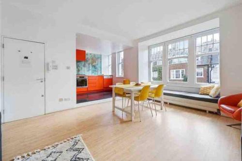 Picture of Luxury Apartment In Belsize Park