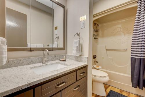 Frostfire E41 Condo - image 10