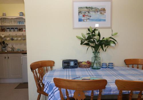 The Studio with Terrace and EV point, Callington (Foto 4)