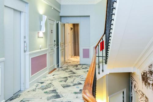 Nice Excelsior Centre ville - image 2