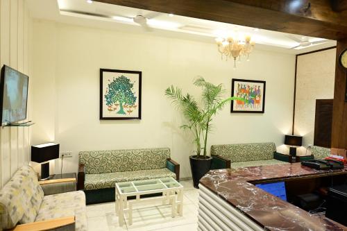 The Eden – Indore, OH