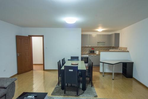 PIROSSI APARTMENT
