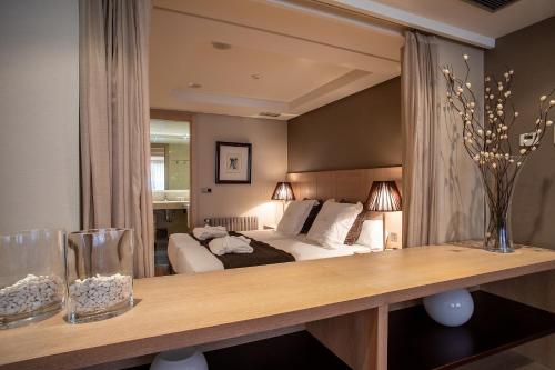 2 twin beds