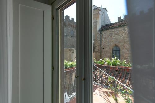 Tornabuoni Place - image 7