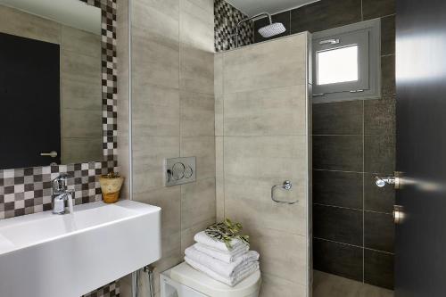 Seli Sea View Apartments and Studios — Photo 2