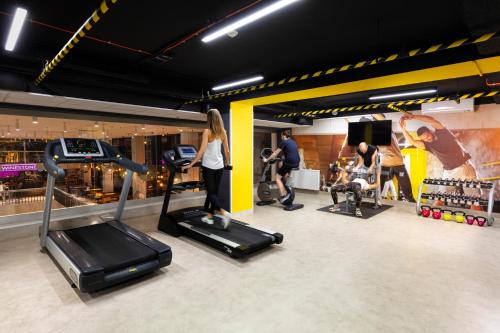 Novotel Poznan Centrum - image 11