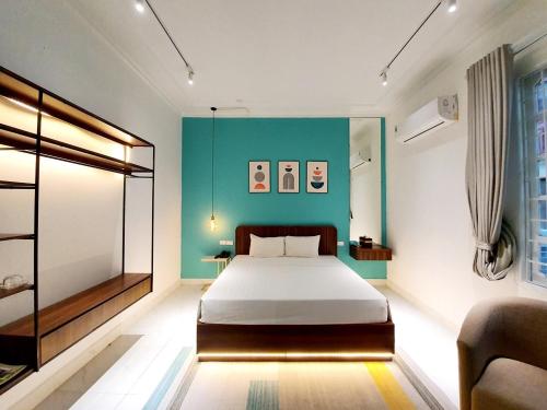 C O R O N A Hanoi House
