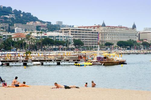 ibis Cannes Mandelieu - image 10
