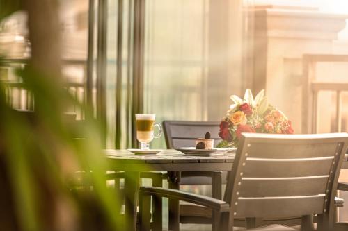 Sarwat Park Hotel – Abha, IL