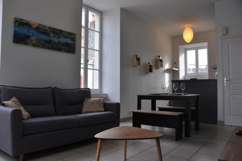 nid douillet 4places 2lits cœur de ville logement Hote-Zen wifi