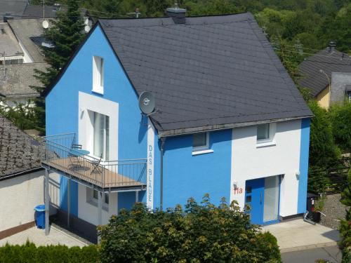 Exterior view, Das Blaue Haus in Weiler