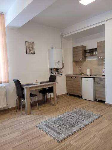 ห้องครัว, Apartamente Livada in รามนิกู วัลจา