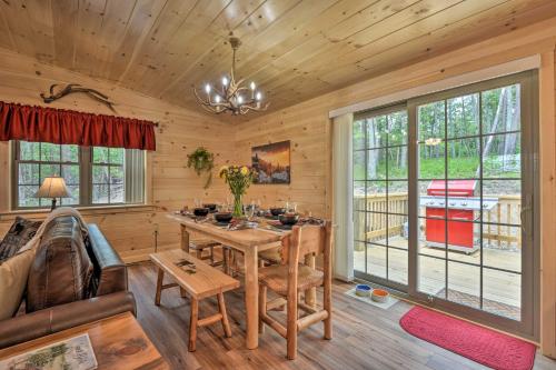 Upscale Wardensville Cabin with Deck and Hot Tub!