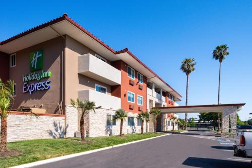 Holiday Inn Express - Santa Rosa North, an IHG Hotel