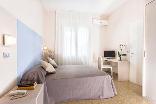1 twin bed
