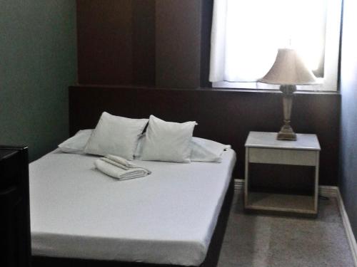 RB Bed and Breakfast Room Type - Standard Double or Twin Room with Fan