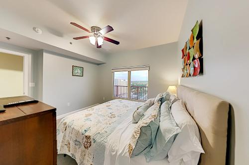 Shores of Panama - Dreamy Views - Pools & Hot Tubs condo - image 8