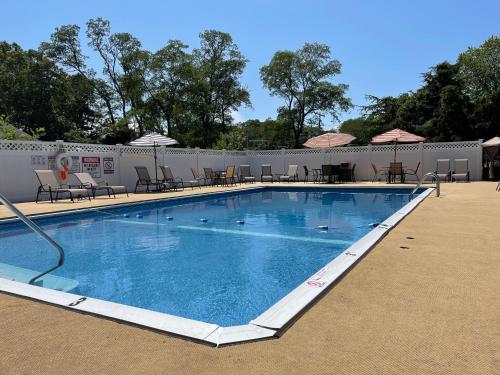 Swimmingpool, Viking Shores Motor Inn in Eastham (MA)