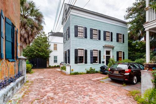 4 Tully - image 9