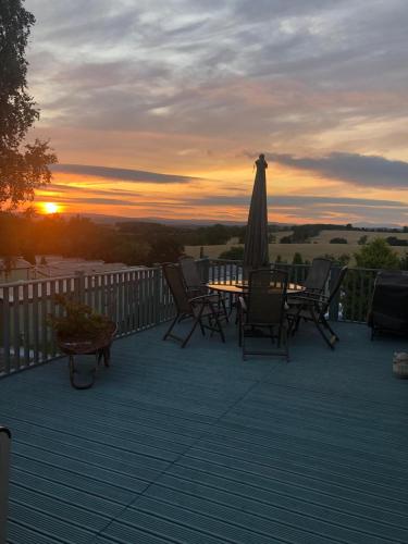 Ribble Valley Escape, 2 bed static caravan with views that take your breath away! gîte à louer Gisburn