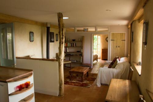 Pathways Beachwood Cottage - main image