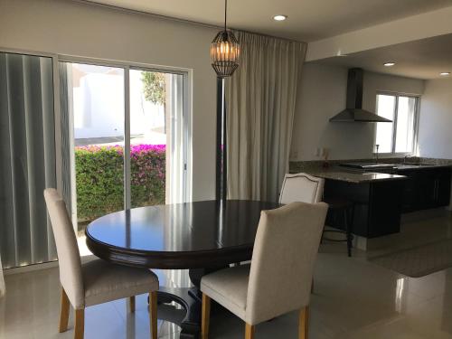 Casa Jazuli, Cabo San Lucas