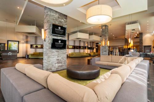 Sandman Signature Vancouver Airport Hotel & Resort