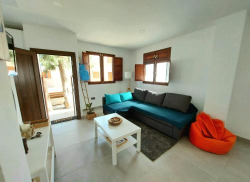  Casa SOLEADA SUNNY House, Pension in Playa del Burrero