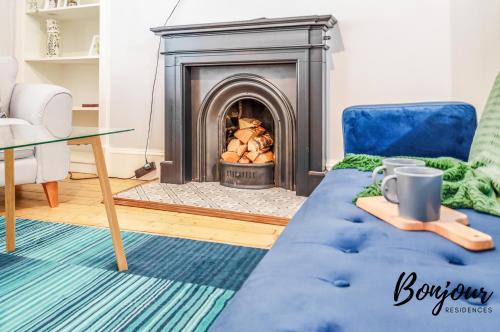 Main Door 3BR-3BA Leith Walk - Parking & Garden by Bonjour Residences Edinburgh - image 7