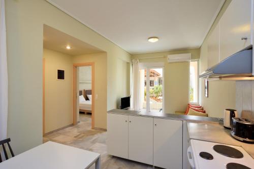 2 twin beds, 2 sofa beds