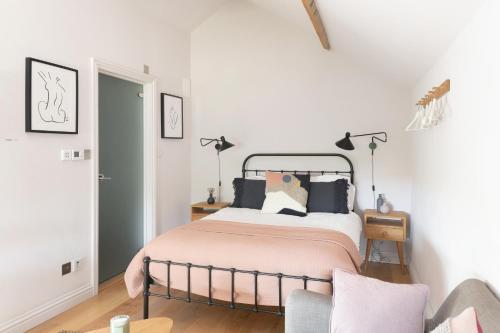 The Hayloft by Black Door Stays, Bath (photo 5)