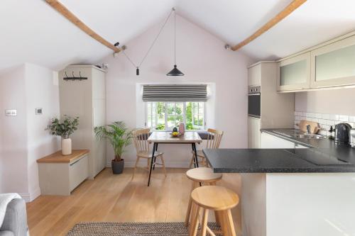 The Hayloft by Black Door Stays, Bath (photo 4)