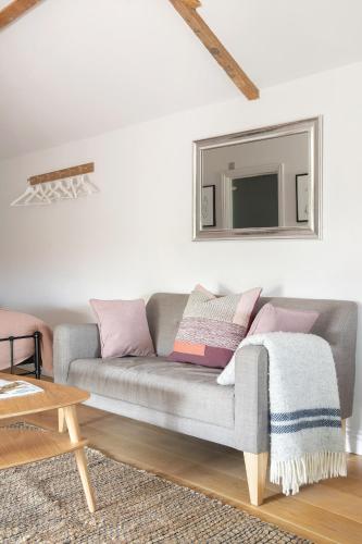 The Hayloft by Black Door Stays, Bath (photo 8)