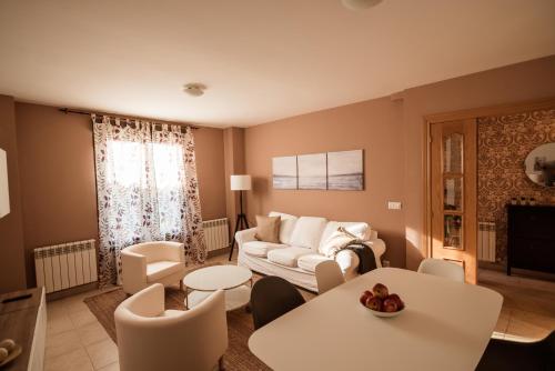  Apartamento Tremedal, Pension in El Barco de Ávila