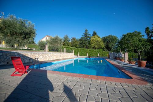 Swimming pool, B&B Roman Country Villa in Zagarolo