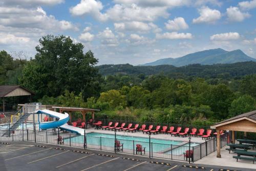 Howard Johnson by Wyndham Pigeon Forge - main image