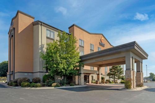 Comfort Inn & Suites